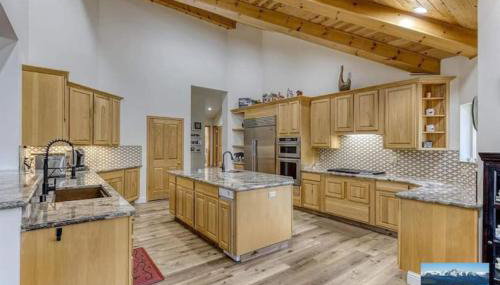 6000 sqft Pine House with indoor swimming pool - Foto 2