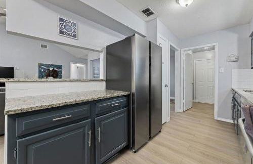 Spacious Retreat - Near IAH Airport & Lake Houston, Sleeps 9 - Foto 9