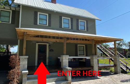 The Front Porch - Photo 3