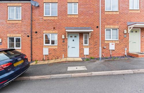 Spacious 3-Bed Home, Parking, Garden, Sleeps 7 - Foto 43