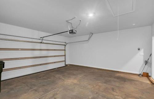 Charming 4BR Ranch-Style Home - Corner Lot home - Foto 29