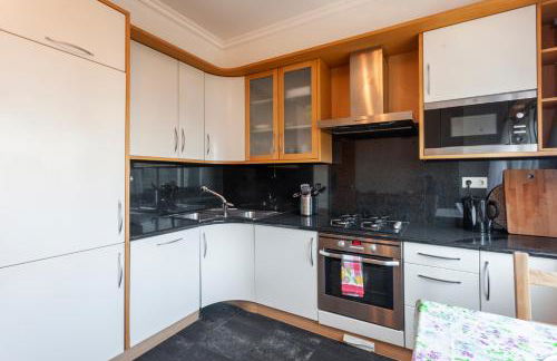 Central Orient Residence - Modern, spacious and sunny! By the river! - Photo 26