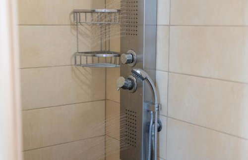 Casa Veranda - 3 Bedroom House with BBQ & Backyard - Foto 15