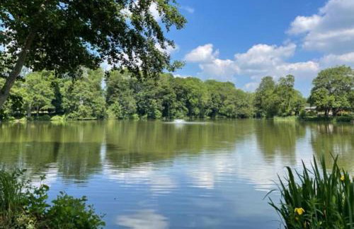 Lakes and woodlands hiking Overstone Holiday Park - Foto 91