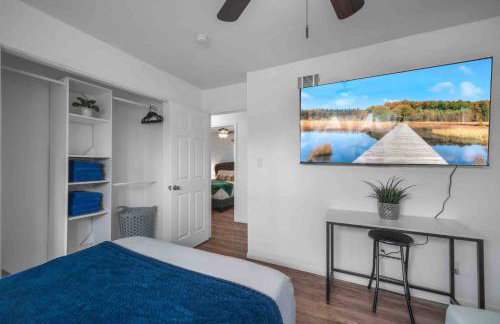 Family Retreat w/ Theater, Pool & Outdoor Dining - Foto 21