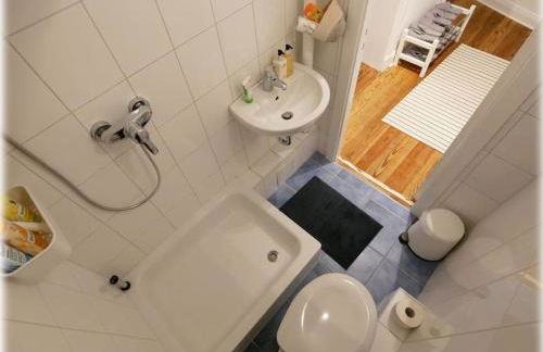 Gemütlich - 2 Zimmer-Altbau, 24h Check-in - Foto 11