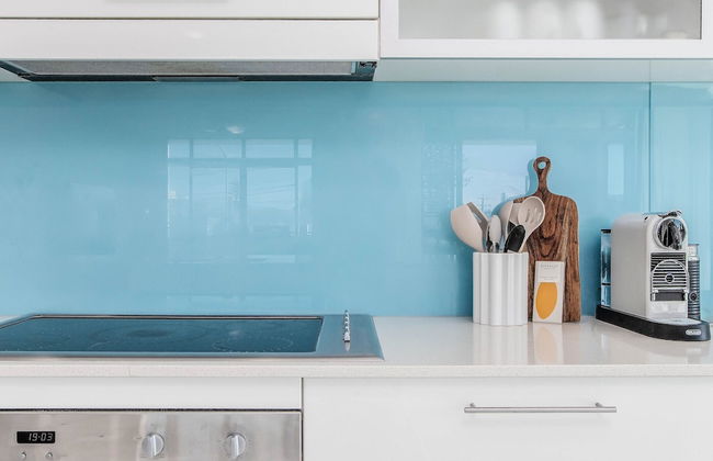 Mermaid Beach Luxury Penthouse - Photo 23