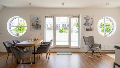 2 Schlafzimmer, Offene Küche, Balkon und Terrasse - moderne 90qm in ruhiger, zentraler Lage - nur 500m bis zum Strand - Foto 4