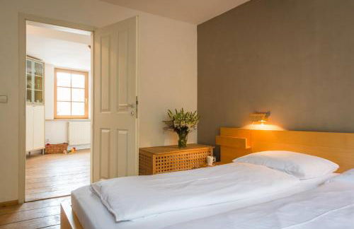 "goethezimmer" Ferienwohnung und Zimmer am Burgplatz - Foto 14