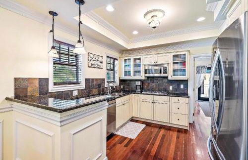 Palm Haven - Tropical Chic Home with Pool in Grandview Heights - Foto 13