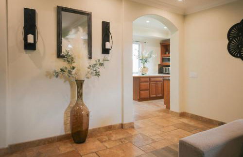 5 BR/5 BA Getaway with a View - Foto 12