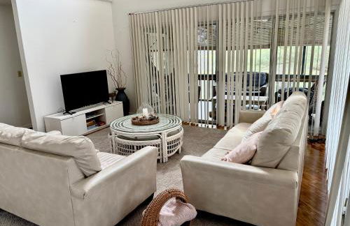 Elegant 3-Bedroom Condo in Lewes with Pond Views - Foto 12