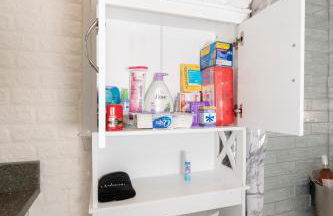 Arcade, Ping Pong, Hot Tub, Gas Grill, & King Bed - Photo 70