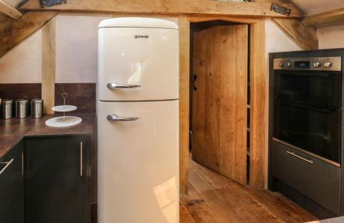 Becket's Barn - Photo 13