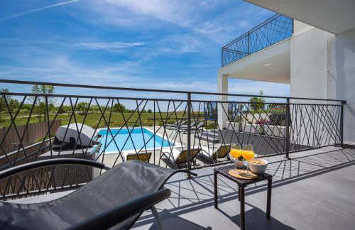 Villa Angie near Pula for 10 persons with private heated pool & kids playground - Foto 12