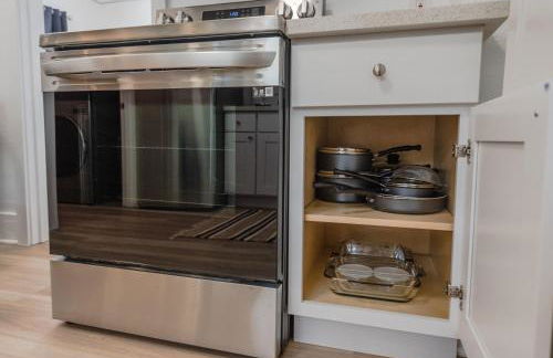 #StayinMyDistrict Coos Bay Goldfinch Cottage - Foto 6