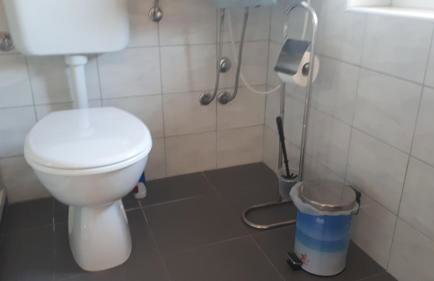 Iris Sabunike - Photo 40