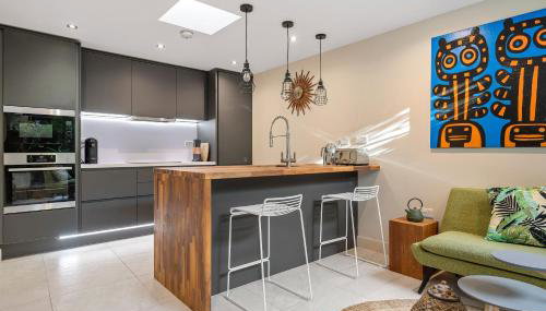 Central London 3-bed Apt, Sleeps 6, 3 Mins to Tube - Foto 4