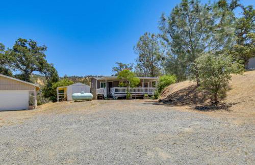 La Grange Home with Covered Patio and Gas Grill! - Foto 24