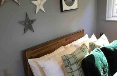 Cute studio cottage. Wood burner. Amazing views - Foto 31