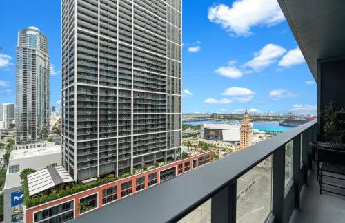 Downtown Condo with Den and Pool Access - Foto 3