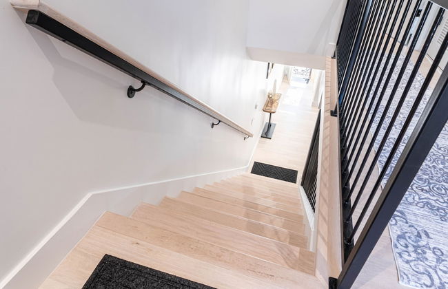 Townhouse on Canal - Photo 10