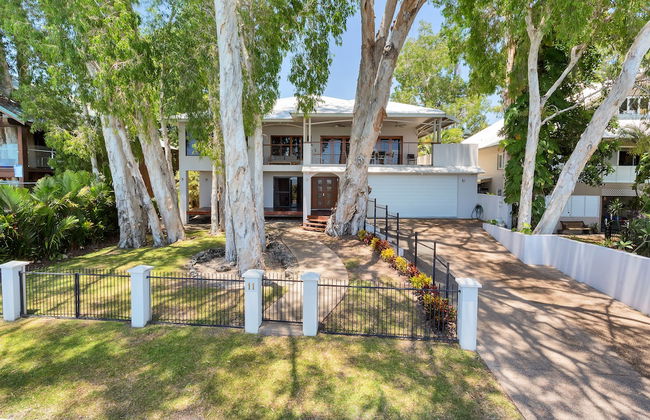 Seascape Luxury Beachfront Holiday House - Foto 16