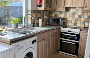 Seaside getaway 3 Bedrooms - Photo 3