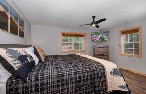 Boone Getaway Dog Friendly, Hot Tub, Fire Pit! - Foto 42