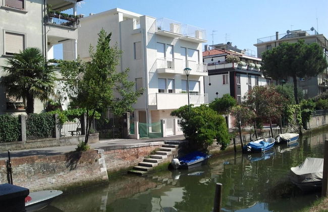 Villa Venice Movie - Photo 64