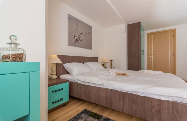 Casa Nicolae Luxury Suites - Photo 28