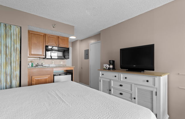 The Strand - A Boutique Resort - Photo 15