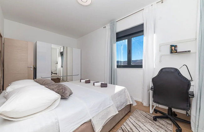 Luxurious Sanctuary Villa Primorski Dolac With Pool - Foto 5