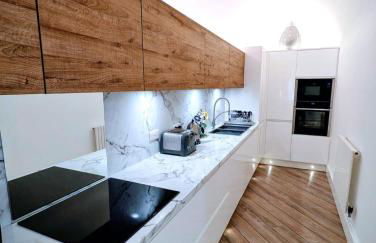 2 Bedroom Unique Converted Constabulary - Foto 22