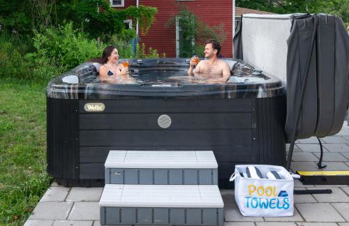 NEW HOT TUB Game Room Firepit Near Windham - Foto 50