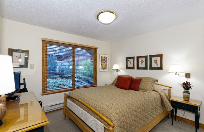 The Crestwood Condominiums - Foto 15