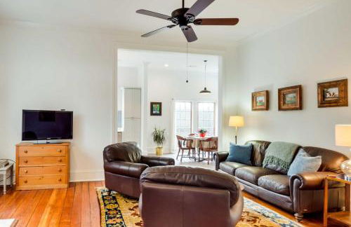 Comfy Central Natchez Hideaway Walk to Dtwn! - Foto 3