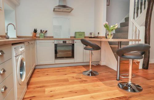 3 Hull House Cottage - Photo 8