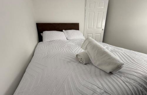 Spacious 3 Bed House Perfect for Contractors & Families with free Wi-fi and Parking - Foto 49