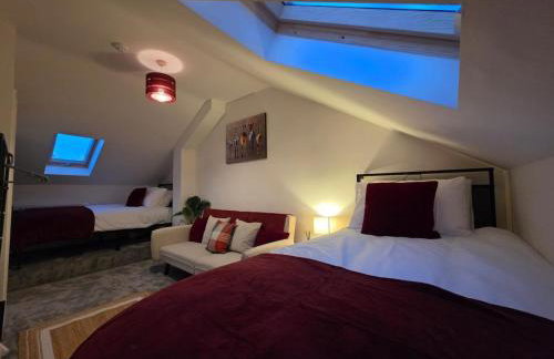 Cambridge Stylish Hot Tub Stay Sleeps 10 - Foto 11