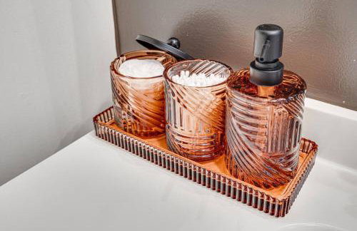 NEW! Shenandoah family & dog friendly cabin - 5 min walk river with private river access, BBQ, playground, fire pit - Foto 75