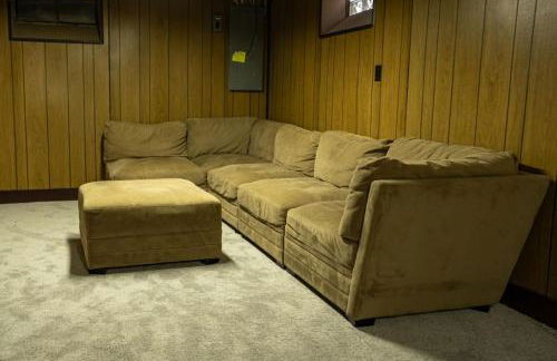 4 Bedroom 2 and a half bath that Sleeps 8 Near it all Ford Telegraph - Foto 39