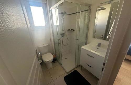 Maison individuelle parking privé et gratuit - Foto 7