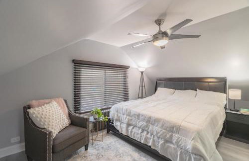 Relaxing Retreat in the Heart of Lombard With Laundry - Foto 31