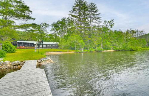 Lakefront Escape with Deck and Kayaks in Lovell! - Foto 1