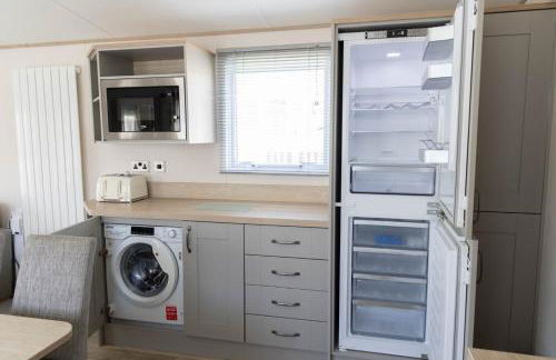 Hiba Luxury Lodge At Parkdean Cayton Bay Holiday Park - Foto 8