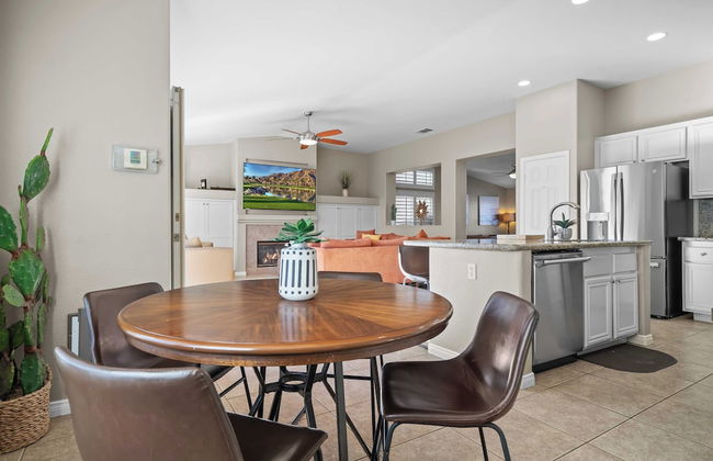 La Quinta Desert Haven Luxe Stay w/ Private Pool, Hot Tub, Pool Table - Foto 13