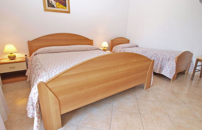 Apartment 1202 - Photo 2