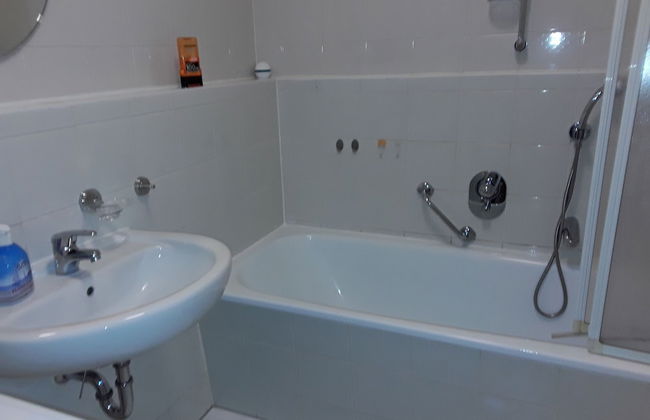 Apartments Sachsenallee - Photo 5