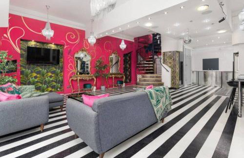 Luxury Mirror Party Pad with 4 Bedrooms! - Foto 6